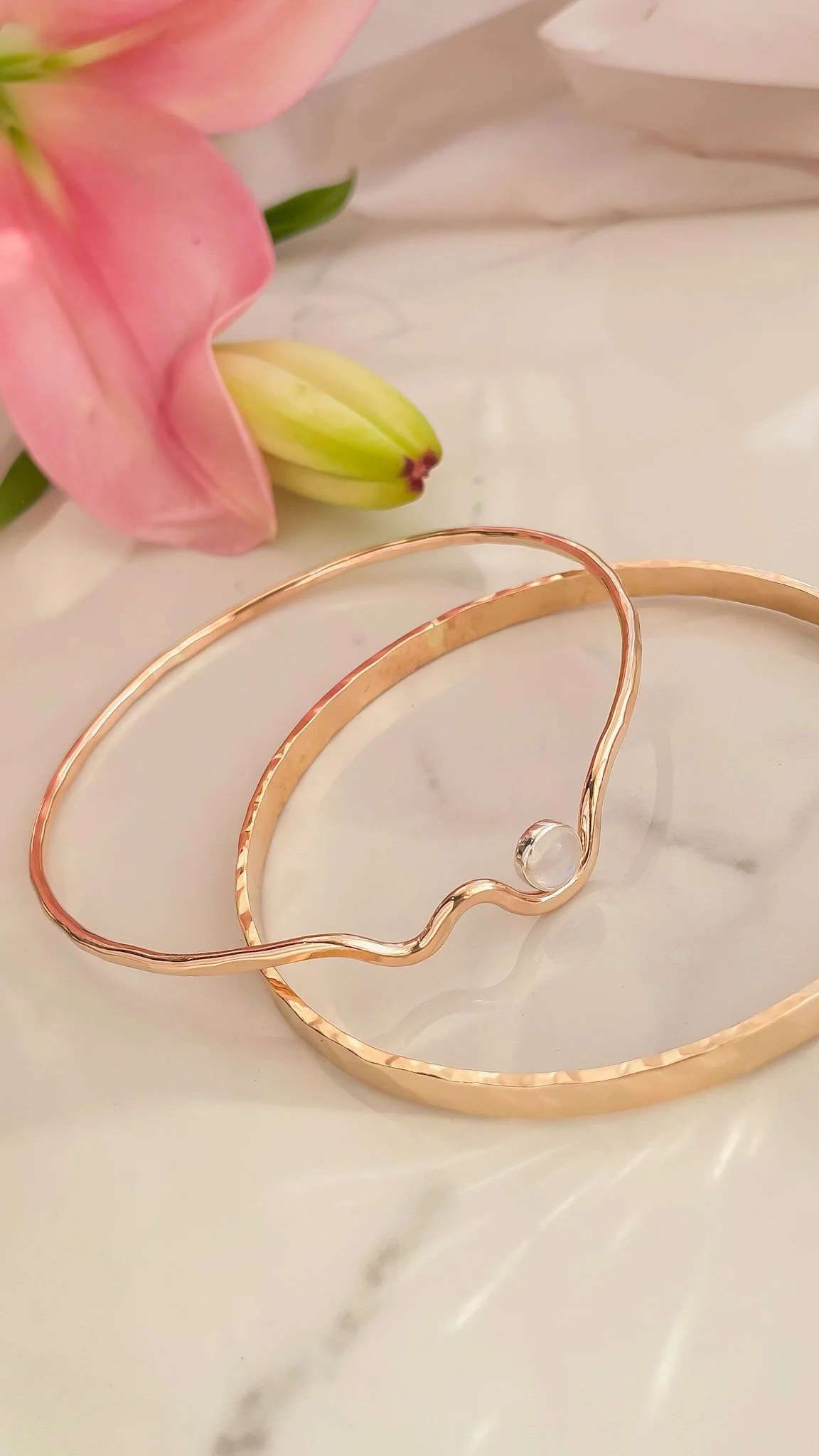 ESTIVA// wave bangle - Image 10