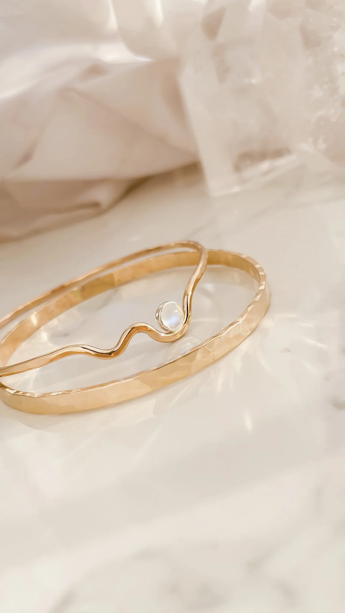 ESTIVA// wave bangle - Image 7