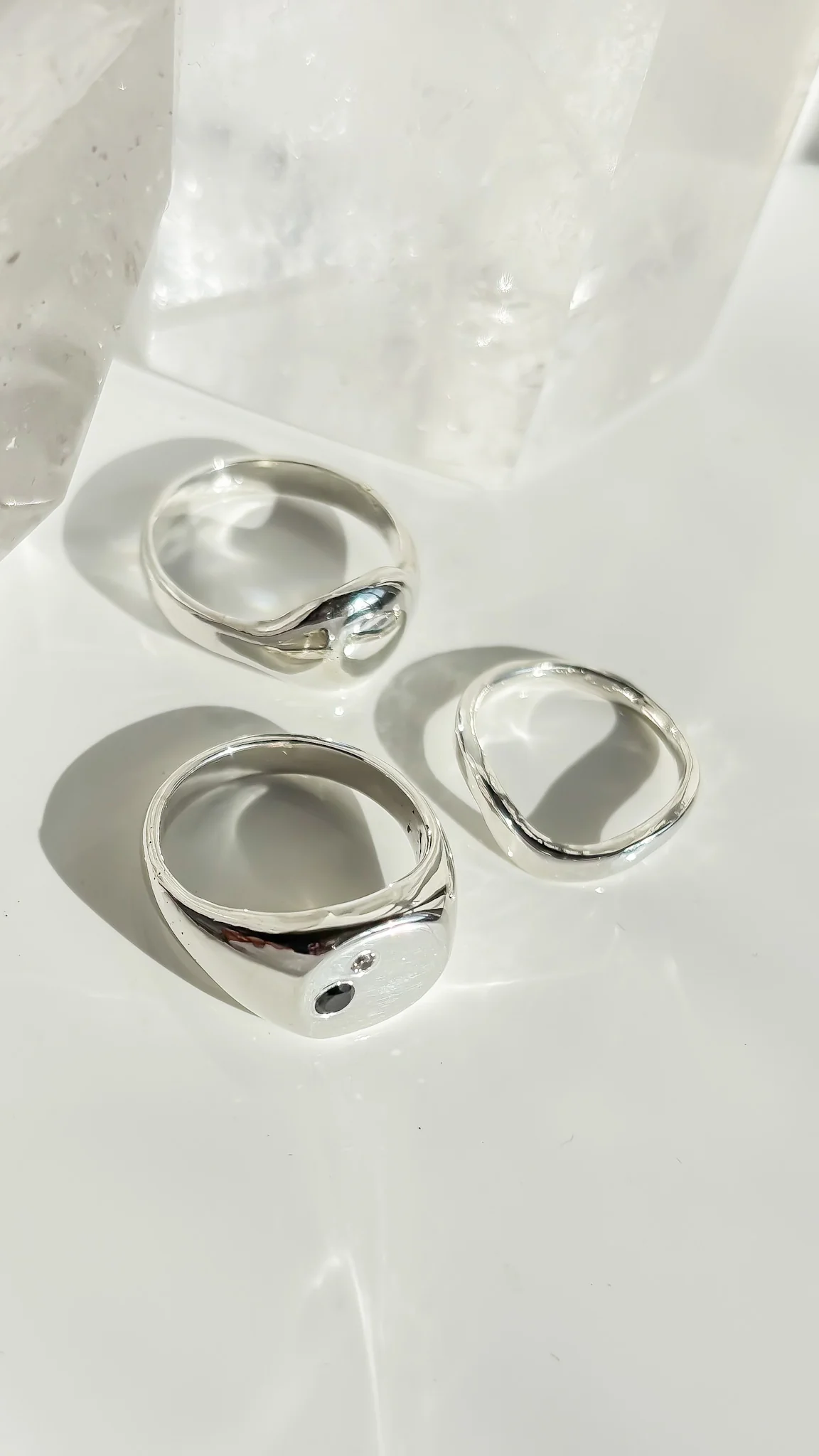 AXIS // diamond duo signet - Image 8